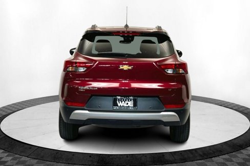 Used 2025 Chevrolet TrailBlazer LT w/ LT Cold Weather Package image 4