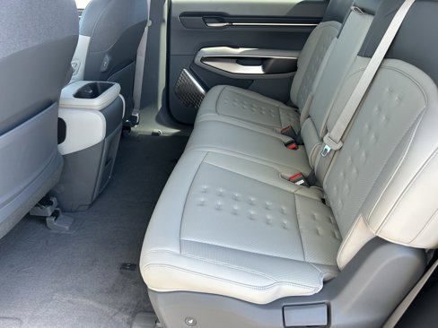 New 2026 Kia EV9 Wind image 15