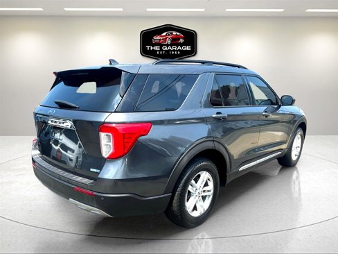Used 2020 Ford Explorer XLT w/ Equipment Group 202A image 5