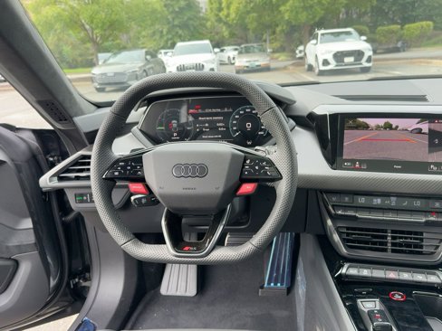 New 2026 Audi RS e-tron GT performance image 28