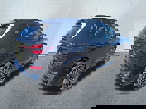 New 2026 BMW X5 M60i image 3