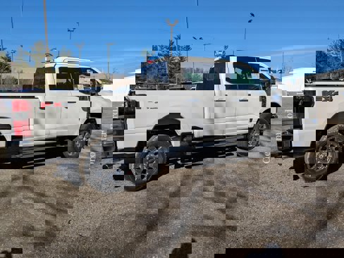 New 2025 Ford F350 Lariat w/ Chrome Package image 3