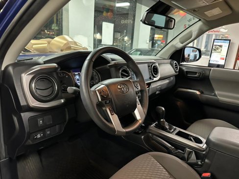 Used 2022 Toyota Tacoma SR5 image 19