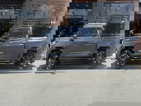 Used 2022 Toyota Tundra Limited image 3