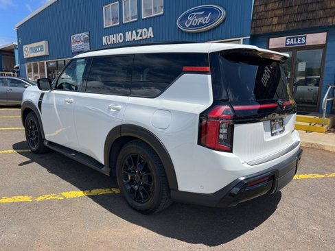 Used 2025 Nissan Armada PRO-4X image 3