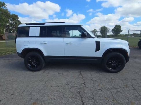 Used 2025 Land Rover Defender 110 S image 2