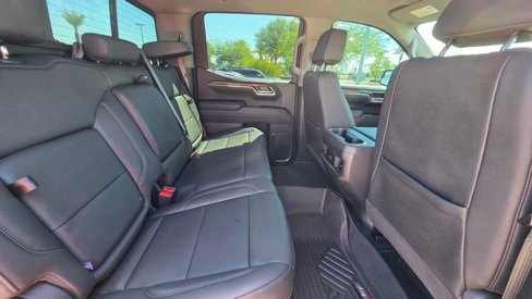 Used 2025 Chevrolet Silverado 1500 LT Trail Boss w/ Convenience Package II image 18