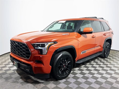 Certified 2025 Toyota Sequoia Platinum image 4