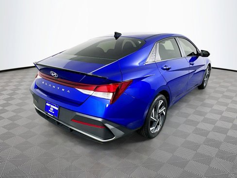 Used 2025 Hyundai Elantra Sport w/ Cargo Package image 5