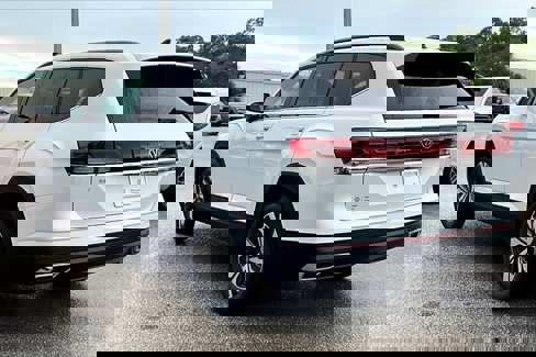 New 2026 Volkswagen Atlas SE image 7