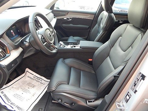 New 2026 Volvo XC90 B6 Ultra image 16