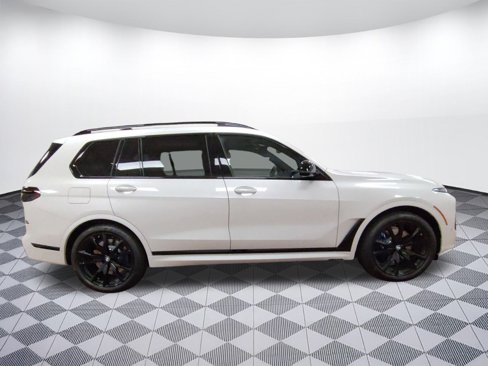 New 2026 BMW X7 M60i image 7