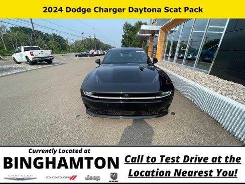 Used 2024 Dodge Charger R/T Scat Pack w/ Plus Group image 2