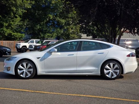 Used 2020 Tesla Model S Long Range Plus image 5