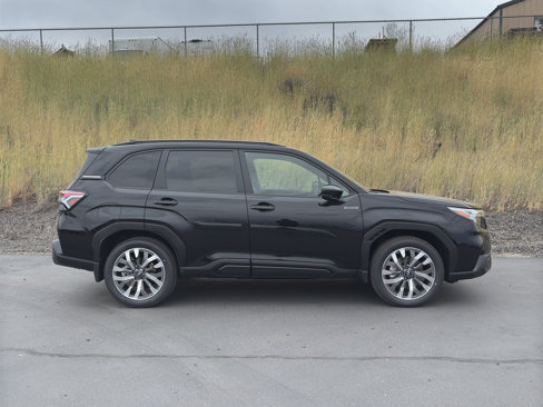 New 2025 Subaru Forester Touring image 2