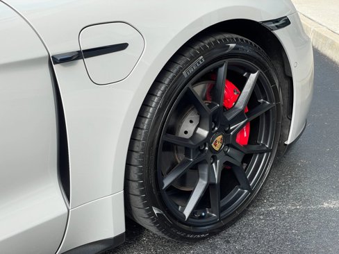 Used 2022 Porsche Taycan GTS image 25