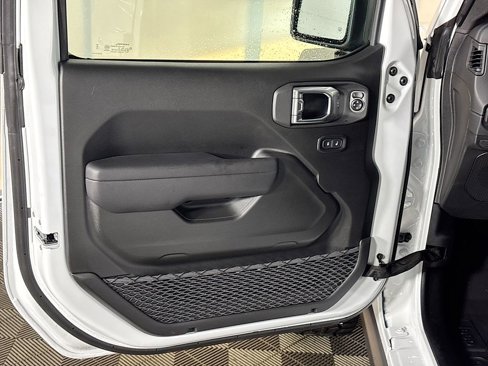New 2025 Jeep Gladiator Rubicon image 11