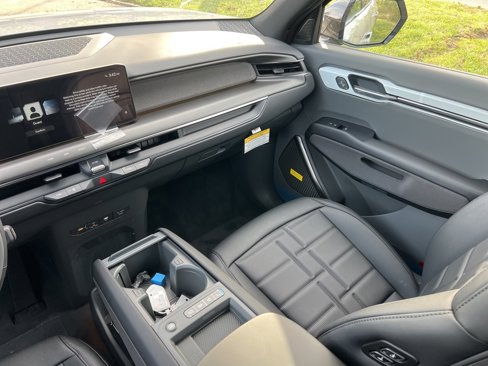 New 2026 Kia EV9 Land image 11