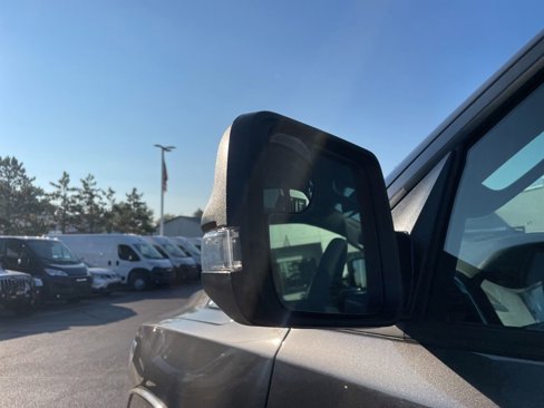 New 2026 RAM 1500 4x4 Crew Cab image 13