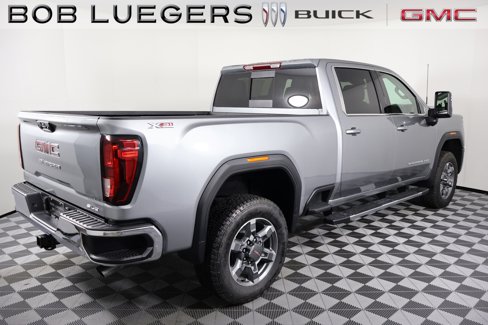 New 2026 GMC Sierra 2500 SLE w/ SLE Value Package; image 8
