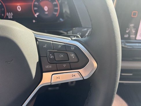 New 2025 Volkswagen Atlas Peak Edition SE image 18