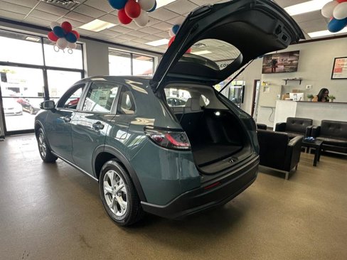 Used 2024 Honda HR-V LX image 12