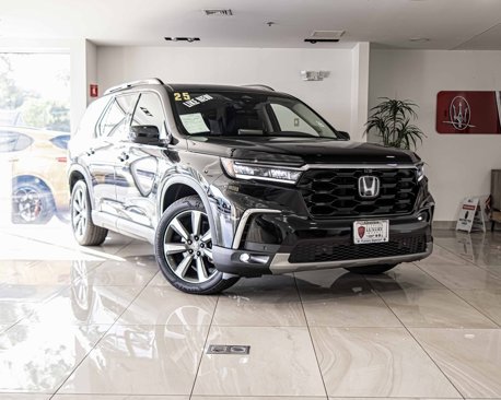 Used 2025 Honda Pilot Elite image 5