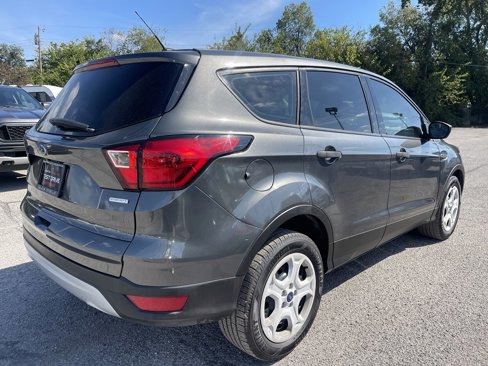 Used 2018 Ford Escape S image 5