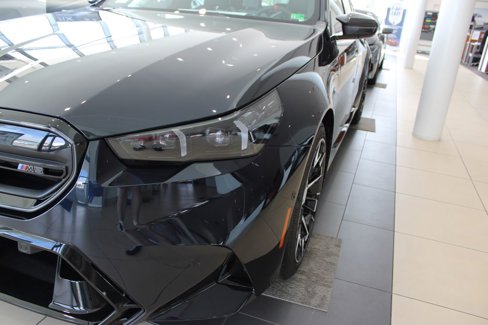 New 2026 BMW M5 w/ Carbon Package image 31