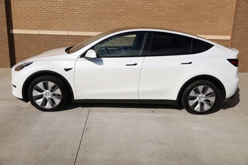 Used 2023 Tesla Model Y Long Range image 3