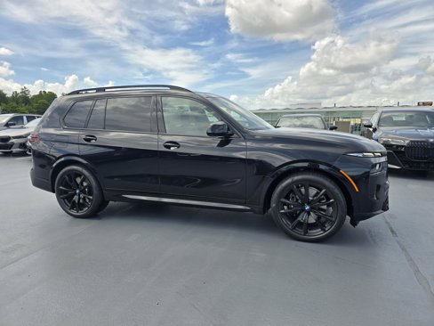 New 2026 BMW X7 M60i w/ Executive Package image 2
