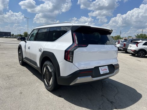 New 2026 Kia EV9 Wind image 5