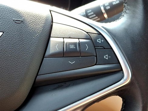 Used 2018 Cadillac XT5 Luxury w/ Driver Awareness Package image 25