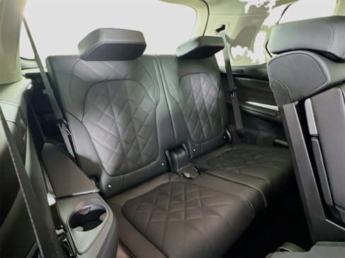 New 2026 BMW X7 xDrive40i image 30