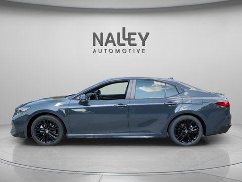 New 2026 Toyota Camry SE image 2