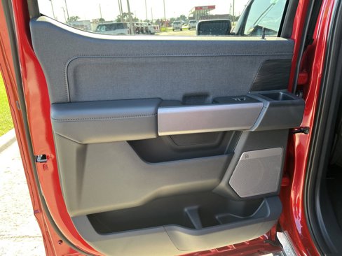 New 2025 Ford F150 Lariat image 12