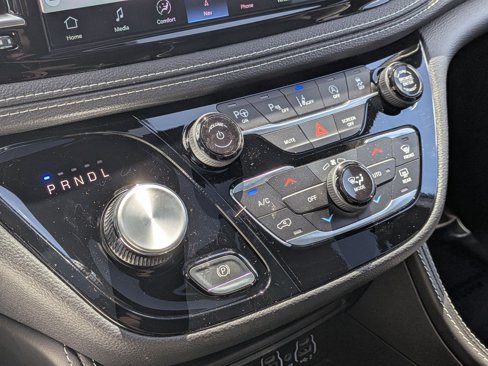 New 2025 Chrysler Pacifica Limited image 14