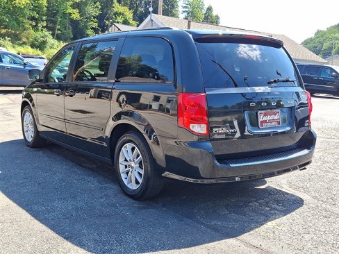 Used 2016 Dodge Grand Caravan SXT image 4