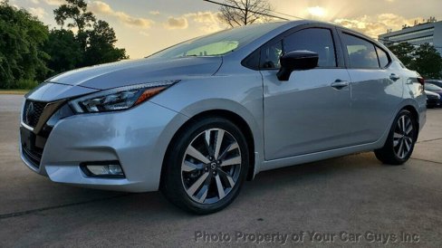 Used 2021 Nissan Versa SR image 1