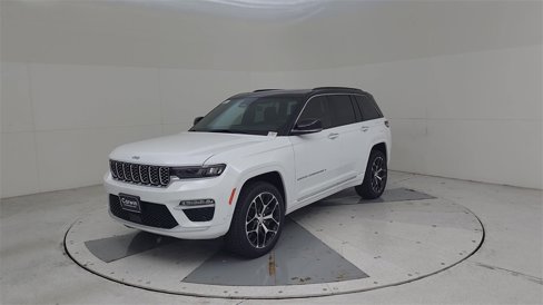 New 2025 Jeep Grand Cherokee Summit image 6