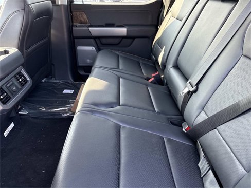 New 2026 Ford F350 Lariat image 18