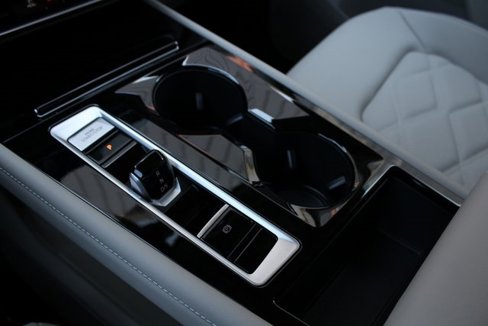 New 2026 Volkswagen Atlas SE image 11