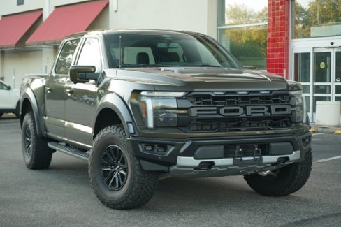 Used 2025 Ford F150 Raptor image 3