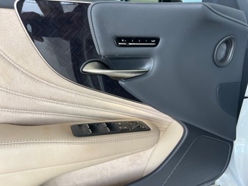 Used 2024 Lexus LS 500 image 24
