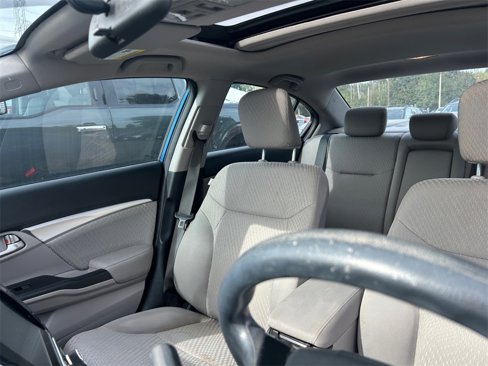 Used 2019 Chrysler Pacifica Touring image 24