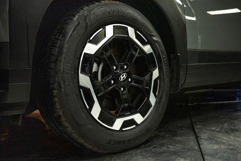 Used 2025 Hyundai Santa Fe SEL image 3