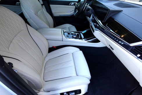 Used 2023 BMW X7 xDrive40i w/ M Sport Package image 9