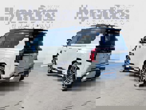 New 2026 Nissan Armada Platinum Reserve image 6
