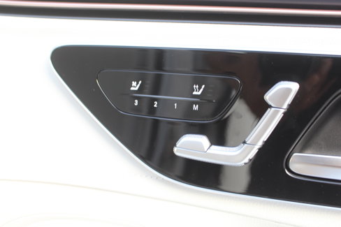 New 2026 Mercedes-Benz EQE 320 4MATIC SUV image 24