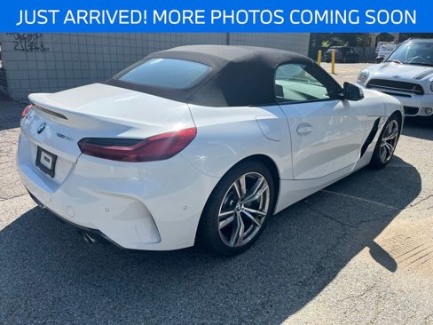 Used 2025 BMW Z4 sDrive30i image 2